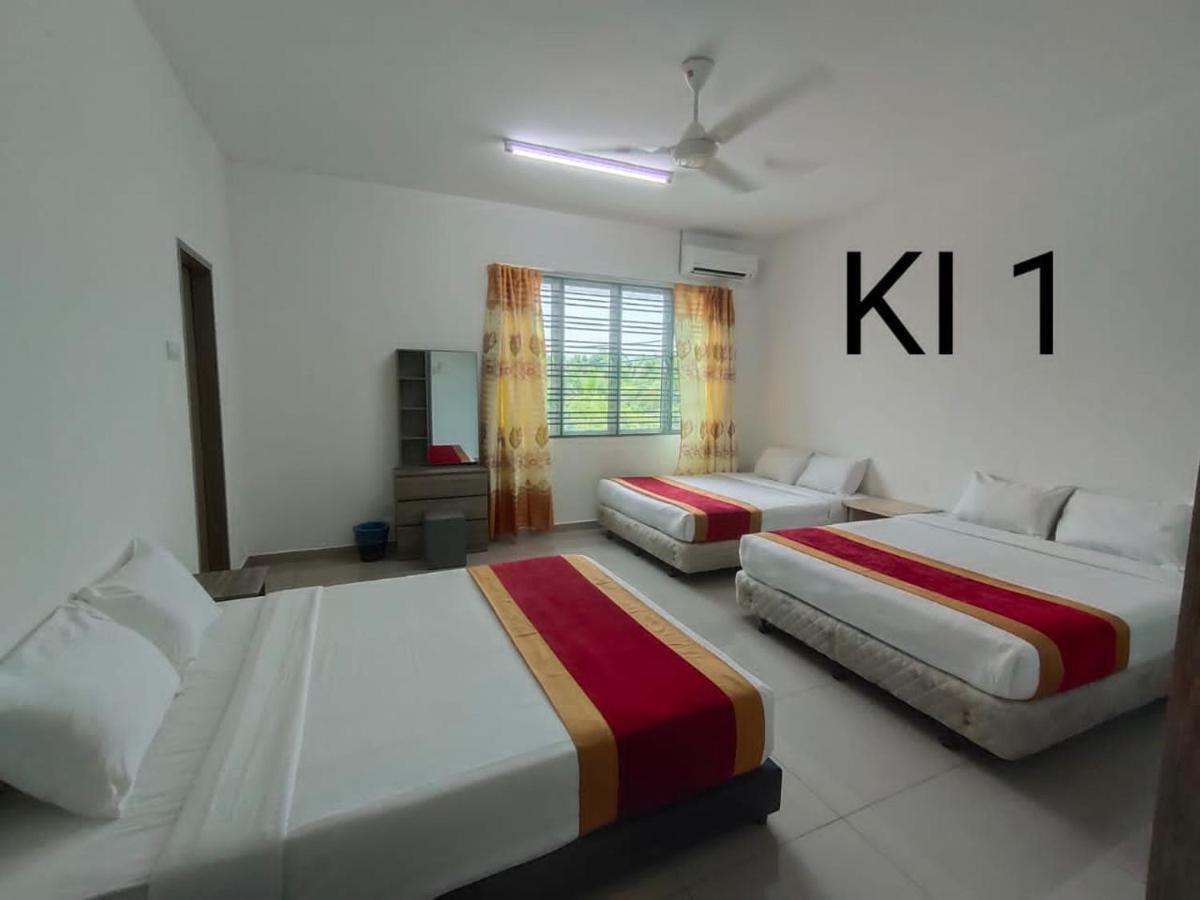 Karak Indah Homestay Экстерьер фото